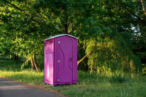 Porta potty delivery and setup in Pleasanton, KS